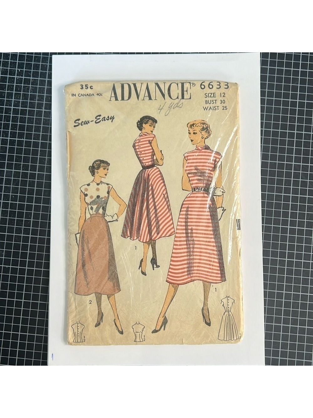 Advance Sewing Pattern 6633 Misses size 12, bust 30”, waist 25”. Sew-Easy.